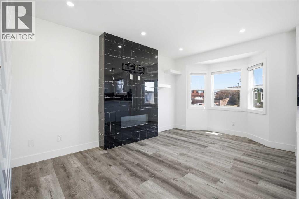 248 Castledale Way NE