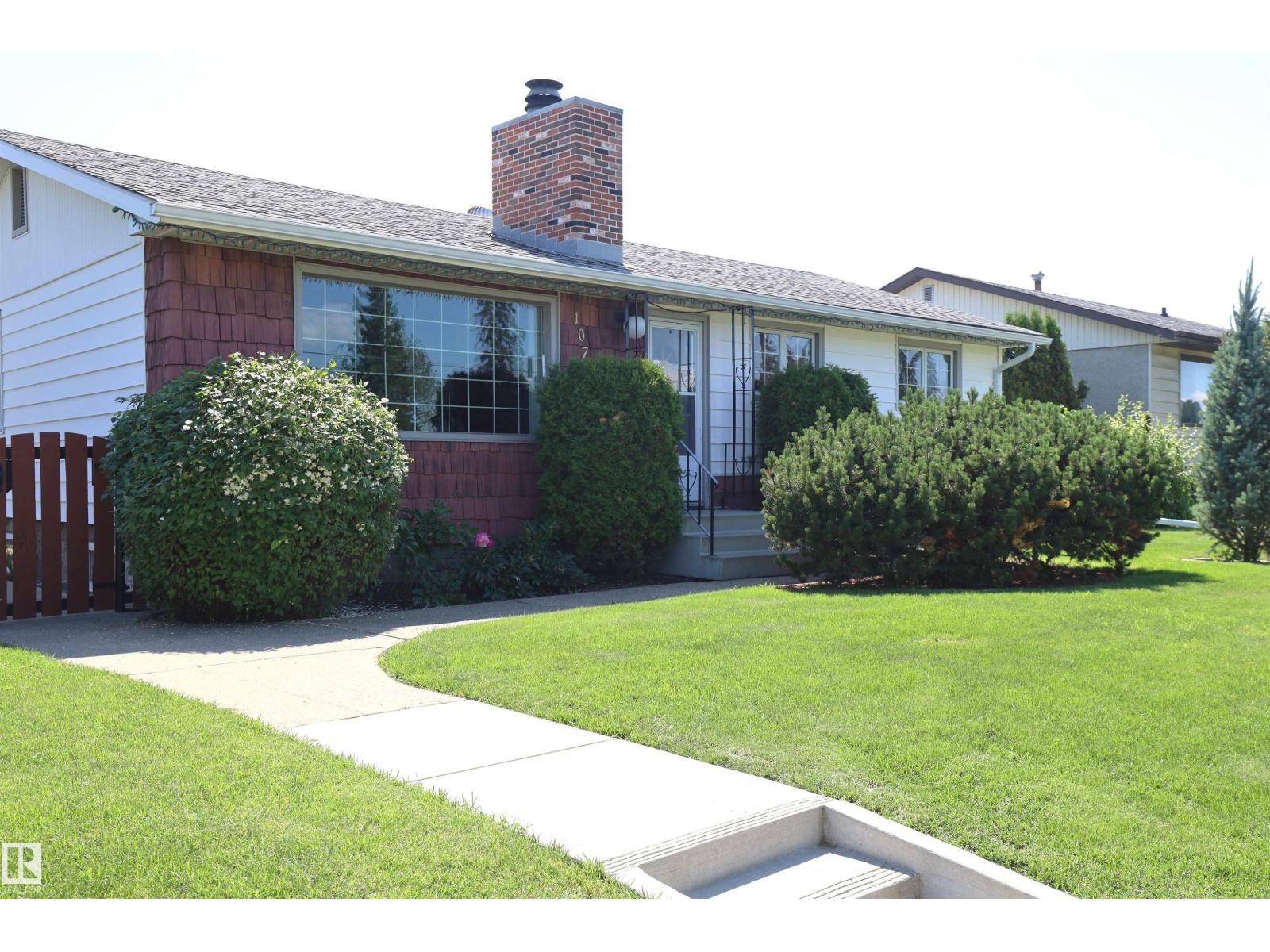 10715 132 AV NW