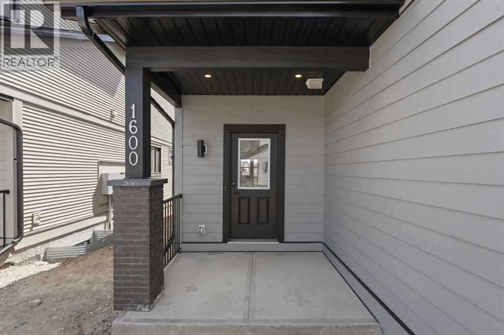 1600, 15 Coopersfield Link SW
