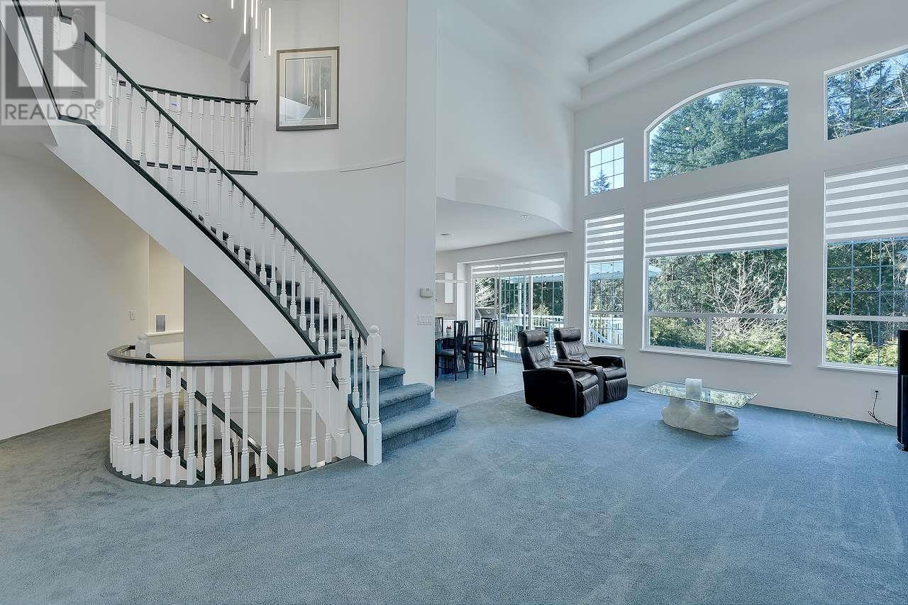 62 LINDEN COURT