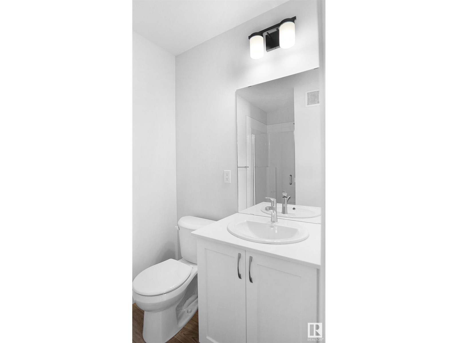 5123 River's Edge WY NW