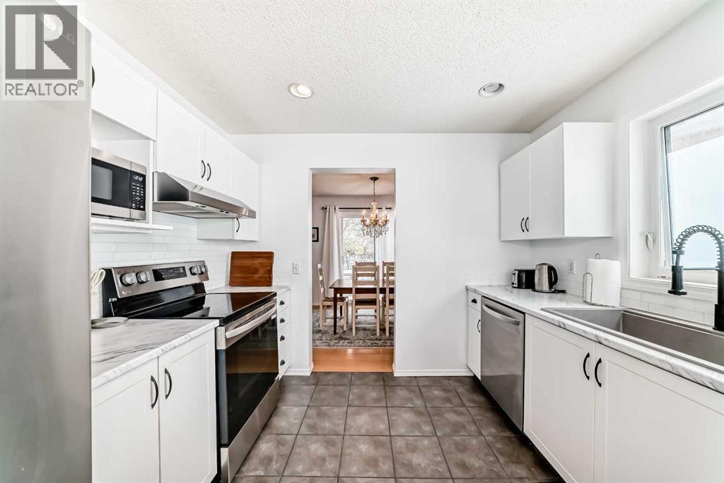 109, 388 Sandarac Drive NW