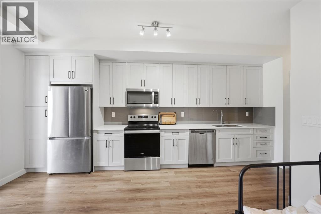 315, 10 Sage Hill  NW