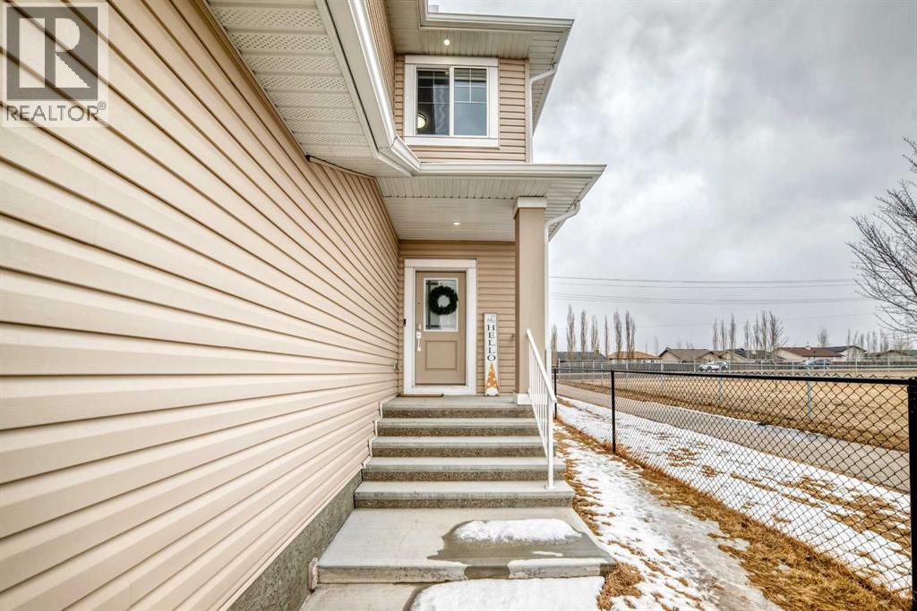 753 Edgefield Crescent