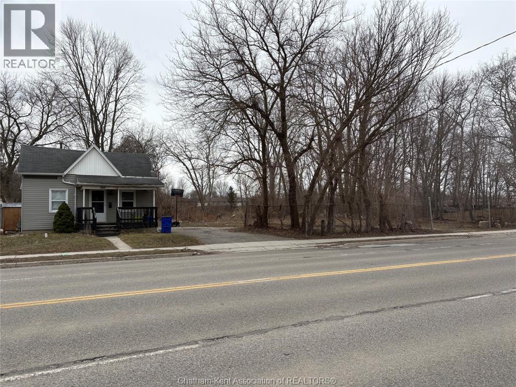 360 PARK AVENUE West