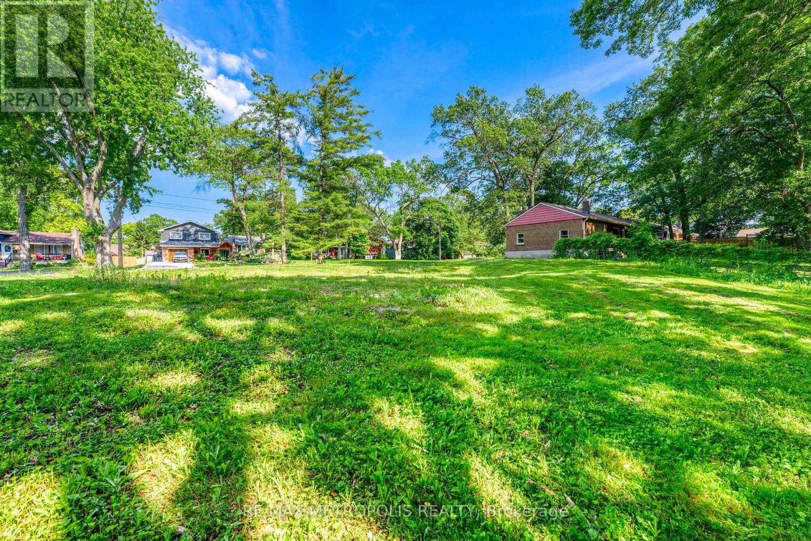 1307-S RIDGEWOOD DRIVE