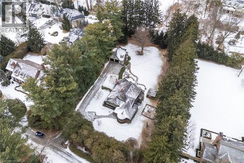 2055 LAKESHORE Road E Oakville ON L6J1M4