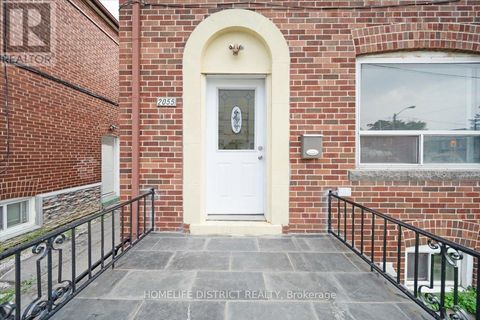 2055 EGLINTON AVENUE W Toronto (Caledonia-Fairbank) ON M6E2K4