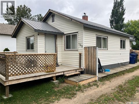 109 Seymour STREET Nipawin SK S0E1E0