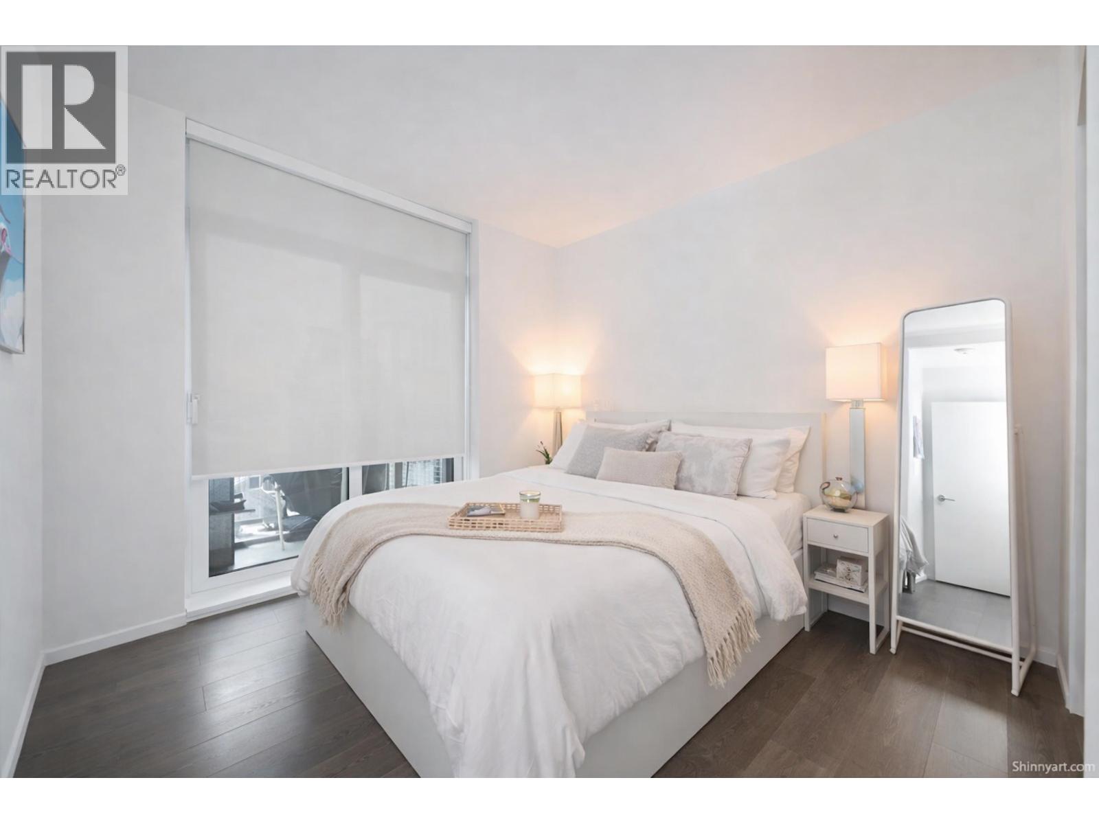 1911 4650 BRENTWOOD BOULEVARD