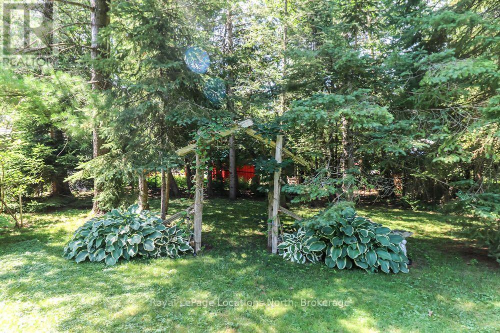 33 BIRCHWOOD TRAIL