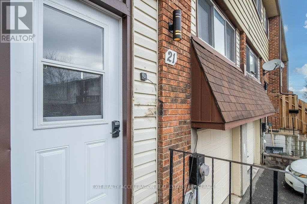 21 MEADOW LANE