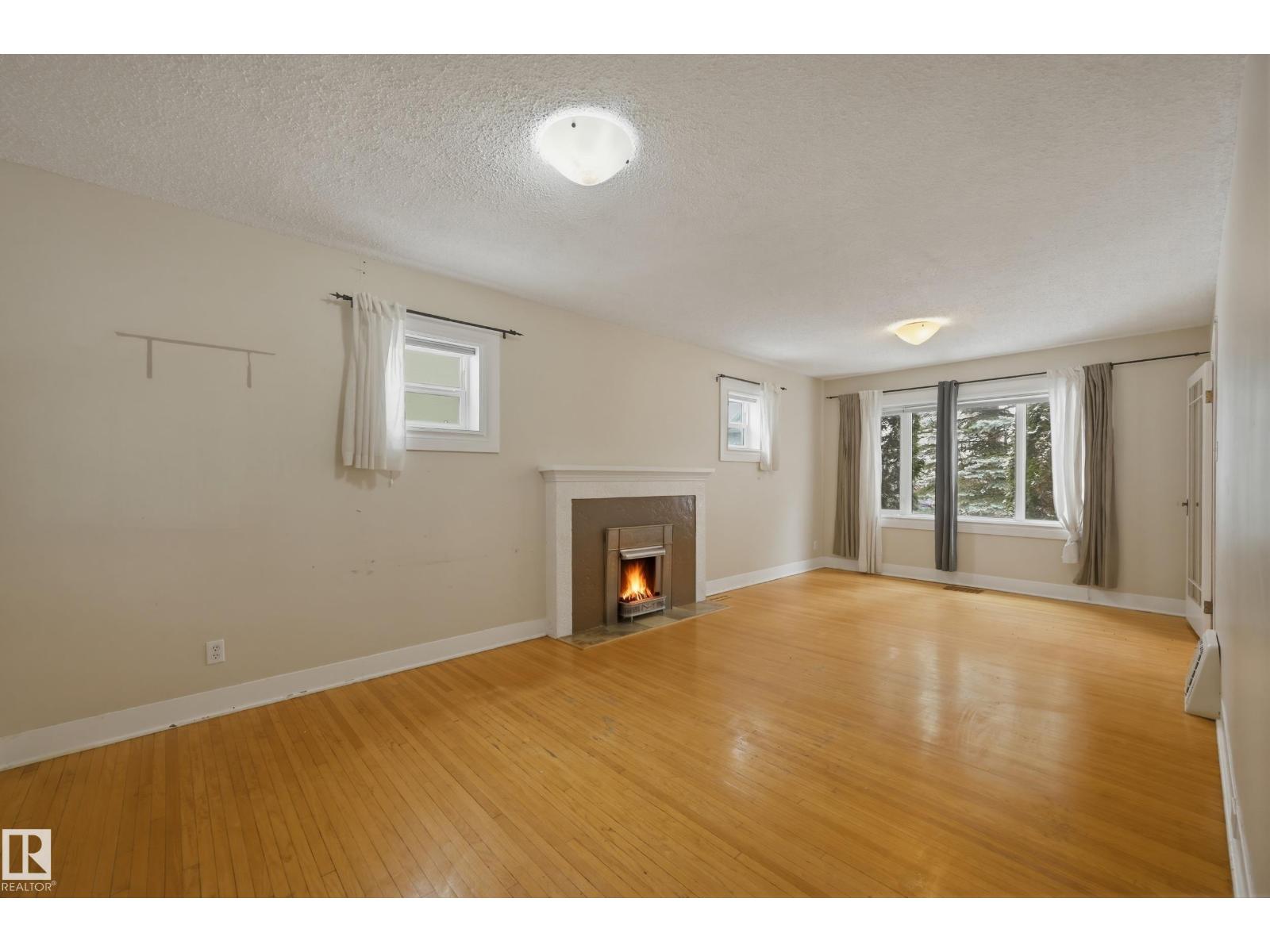 11019 126 ST NW