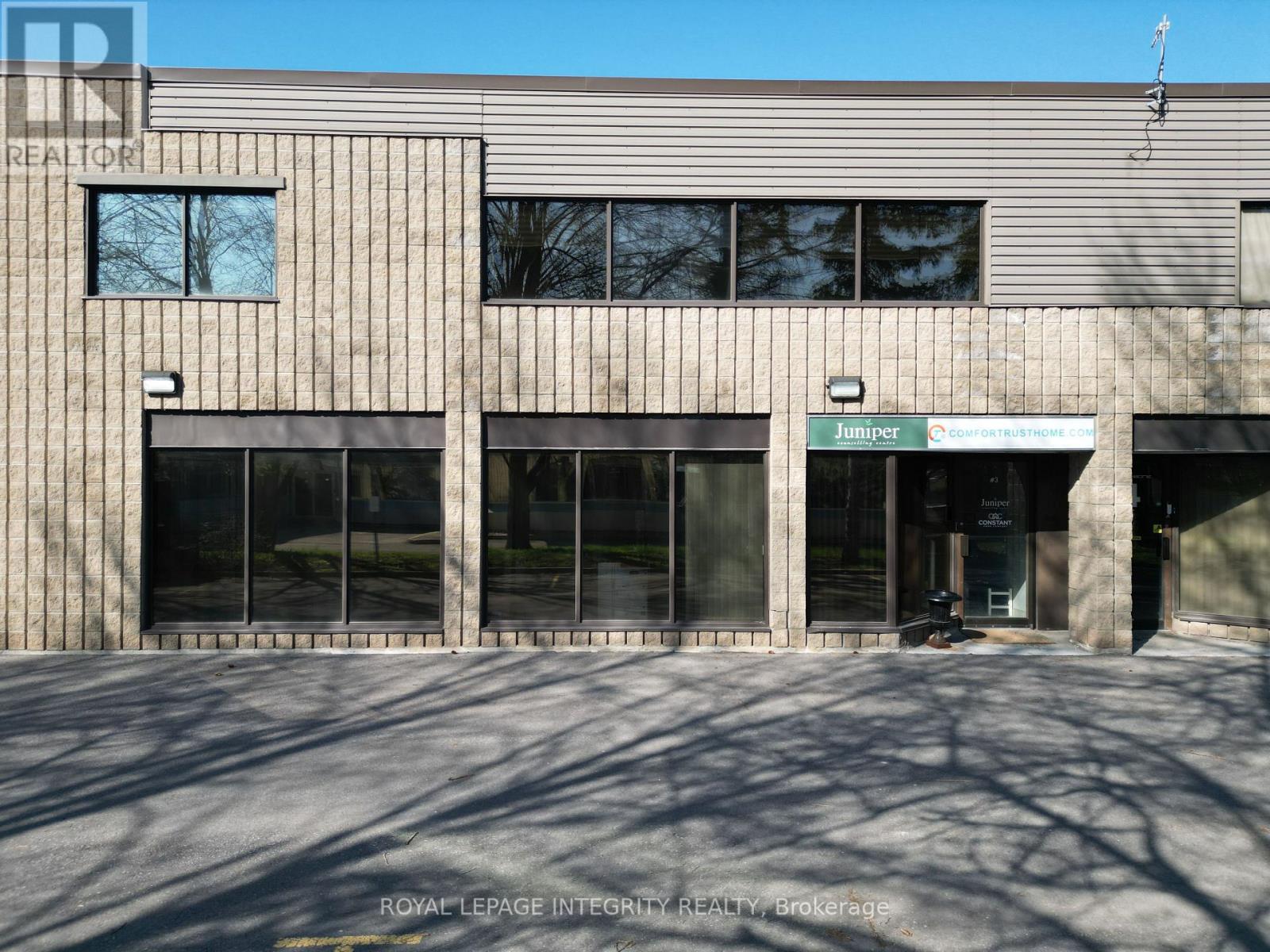 3 - 155 TERENCE MATTHEWS CRESCENT