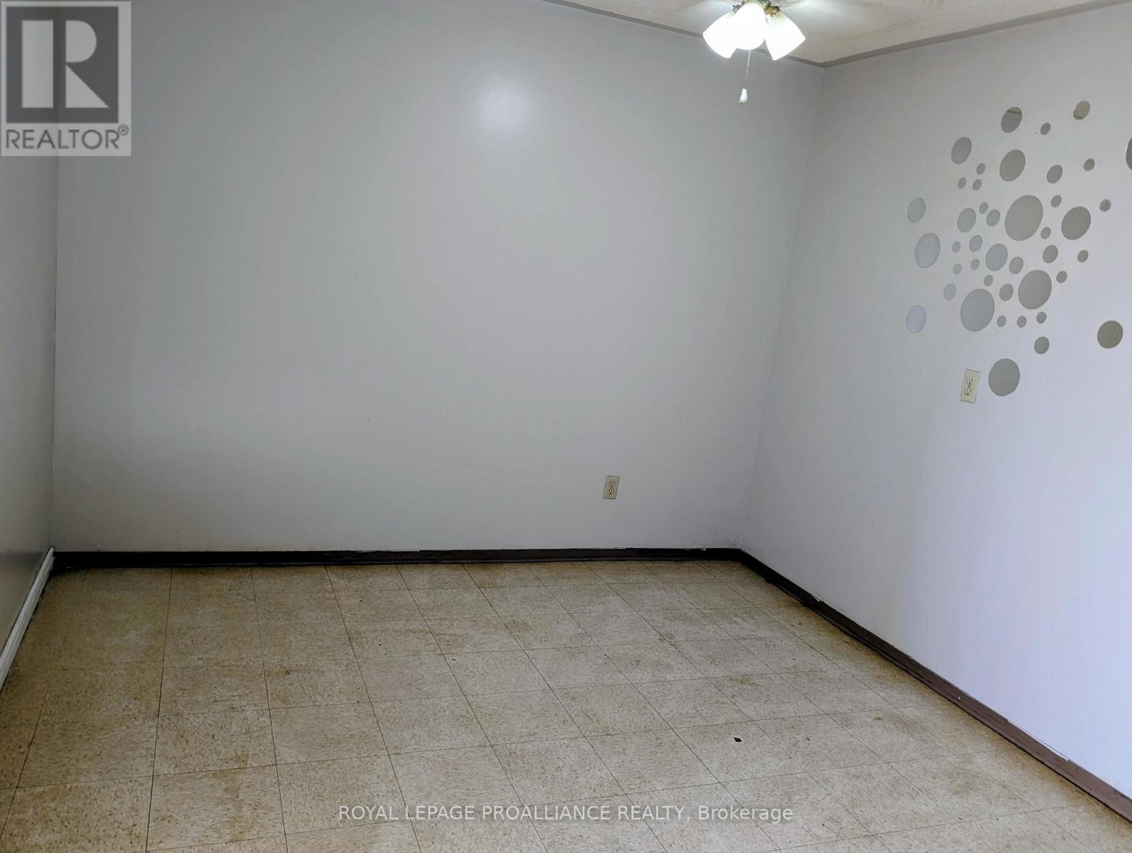 204 - 328 AYLMER STREET N