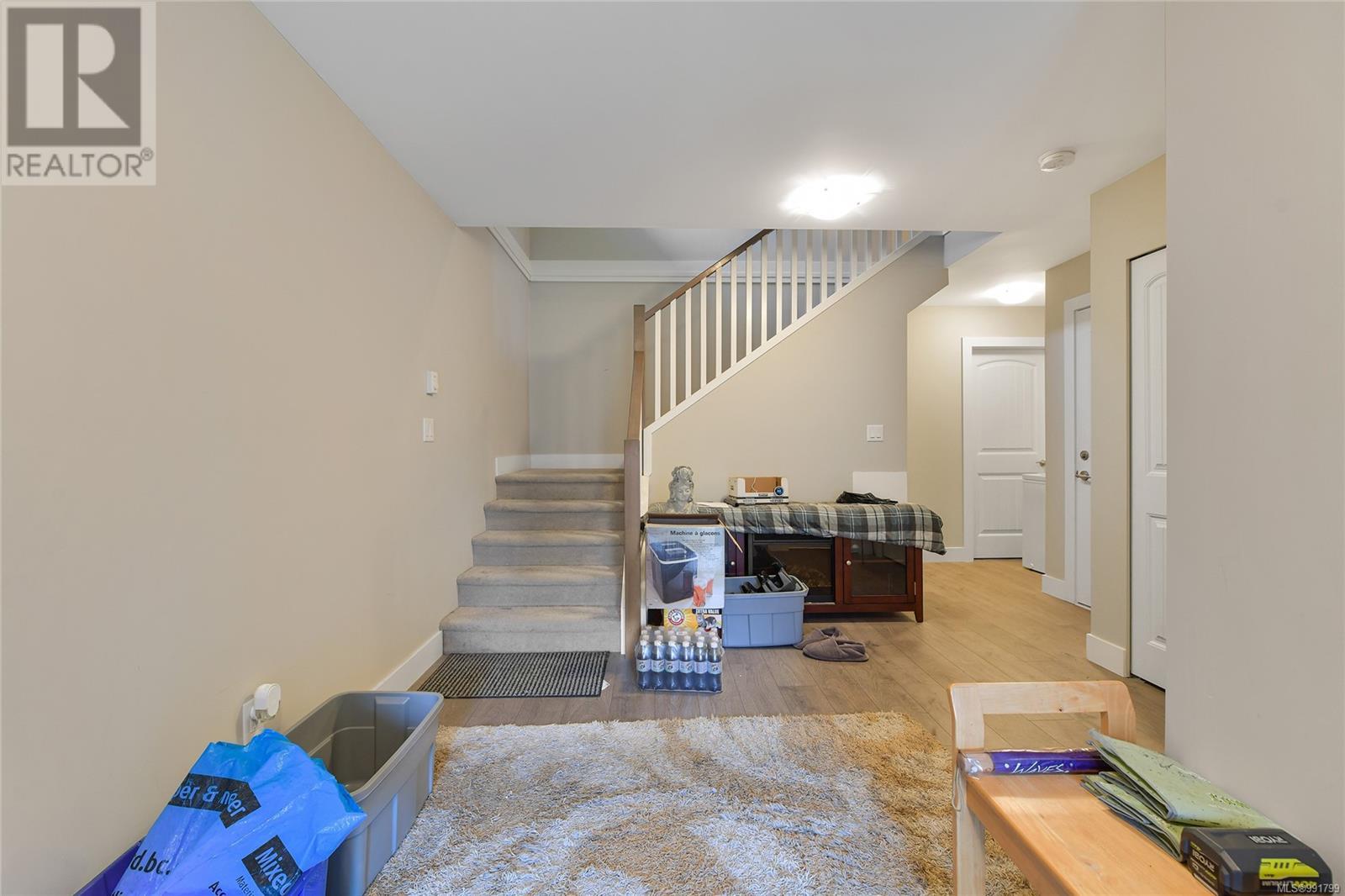 1032 Jenkins Ave