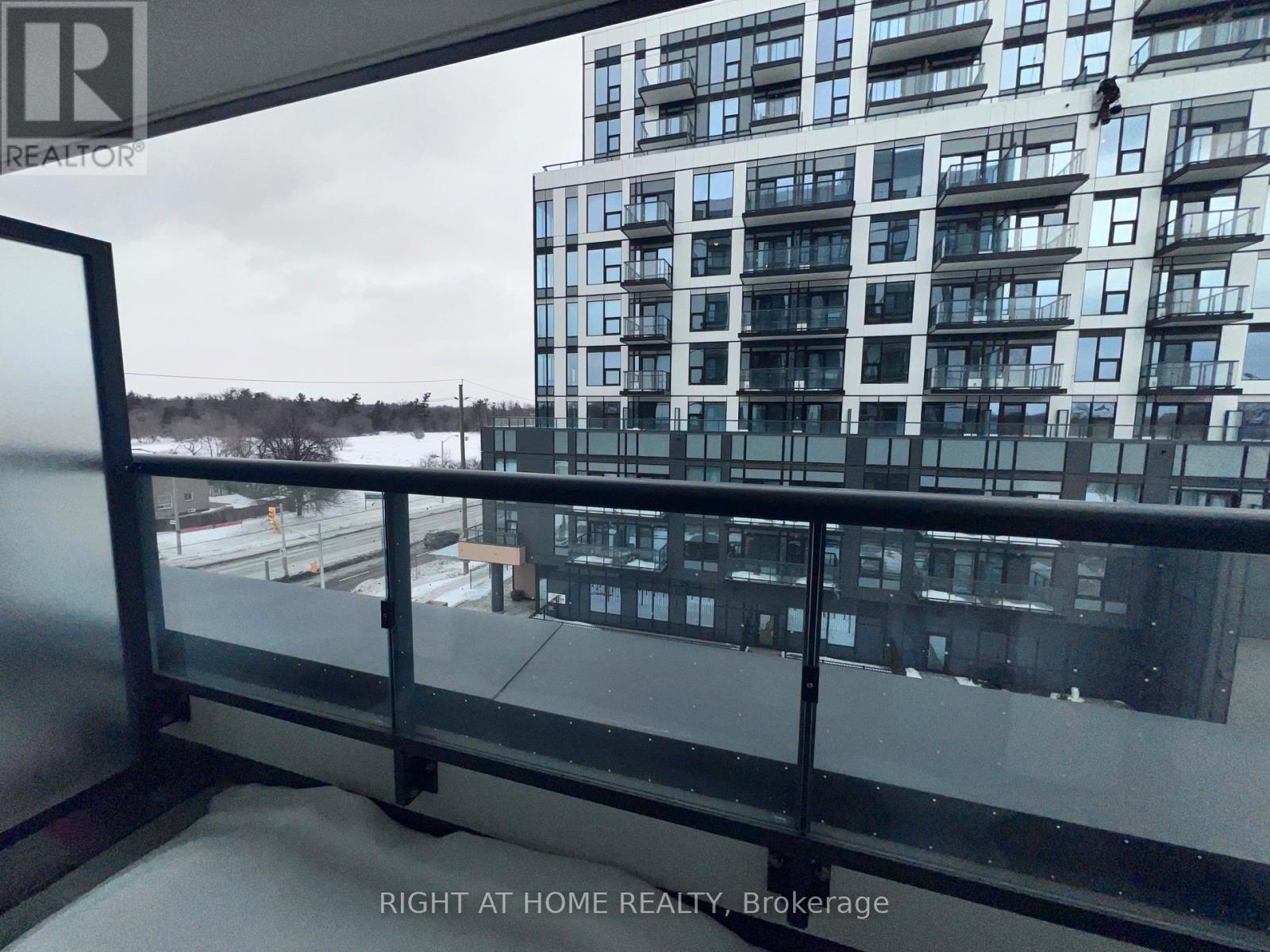 407 - 7437 KINGSTON ROAD