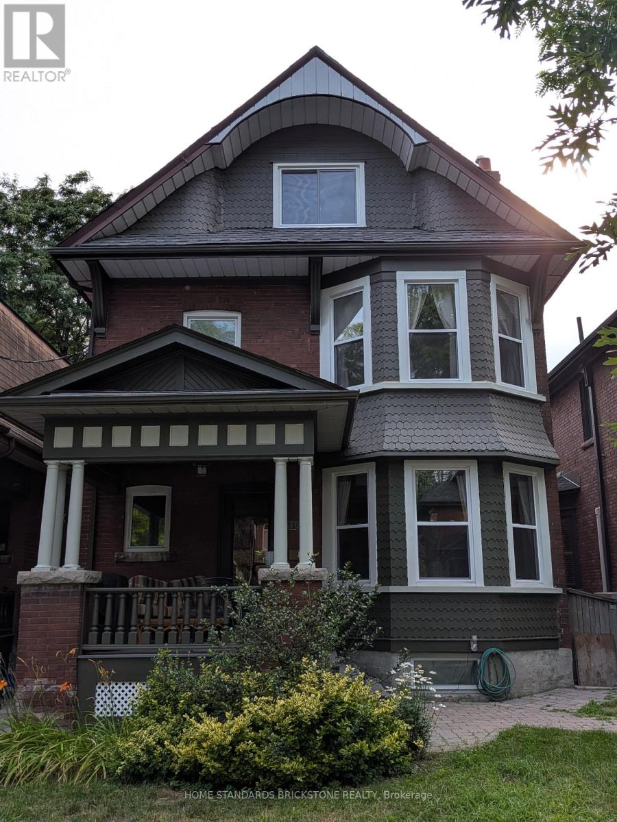 136 MEDLAND STREET