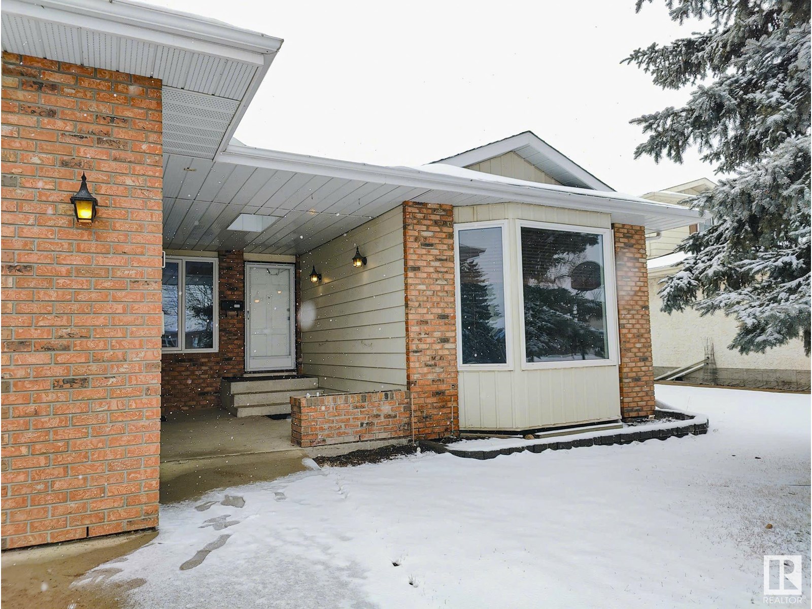 10420 18 AV NW