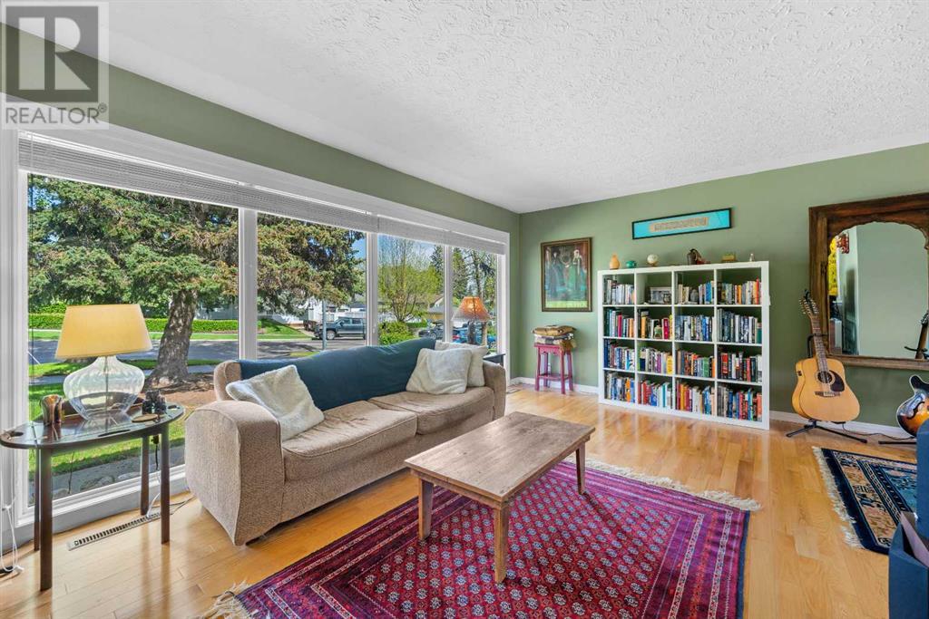 315 Simons Road NW