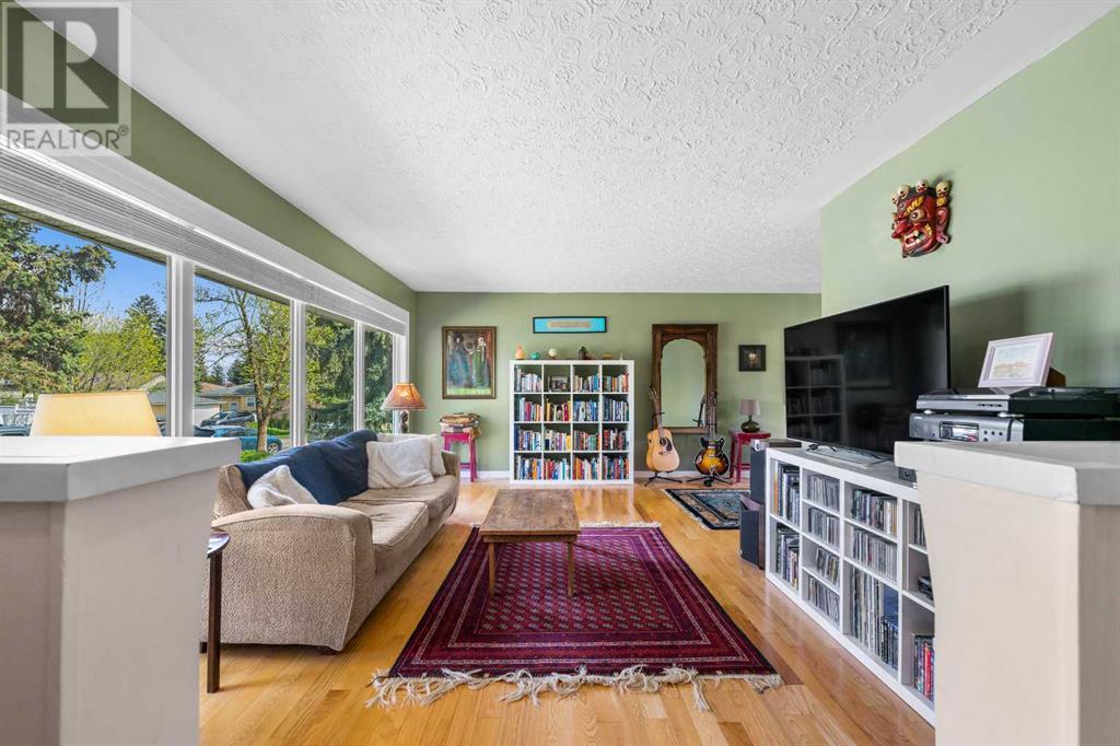 315 Simons Road NW