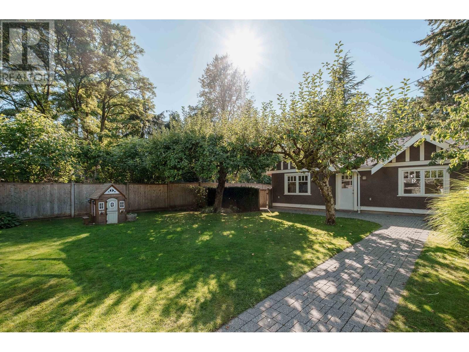 5611 ELM STREET
