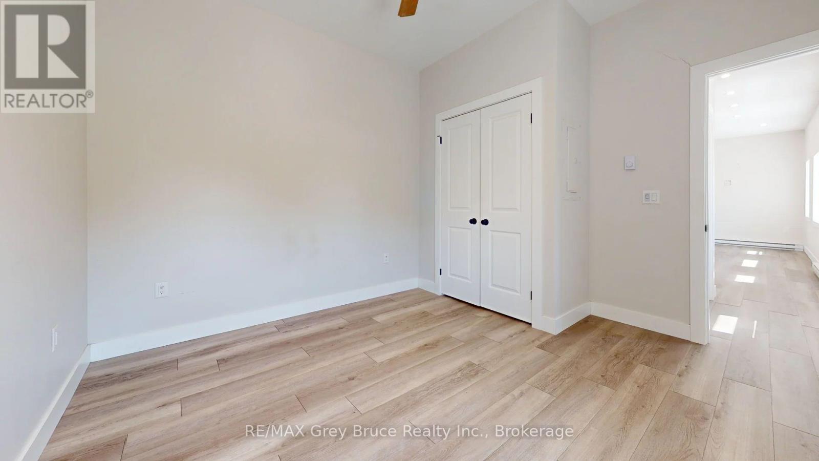 UNIT 11 - 39 1ST AVENUE S