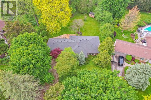 29 LYNWOOD PLACE Guelph (Dovercliffe Park/Old University) ON N1G2V9