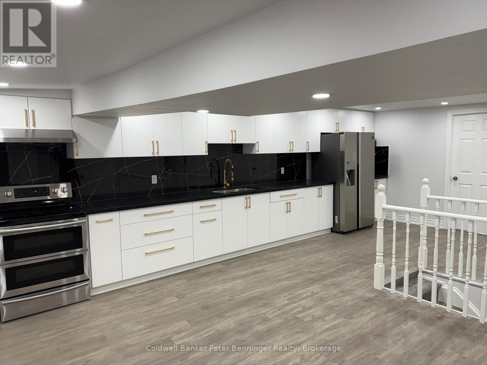 2 - 214 DURHAM STREET E