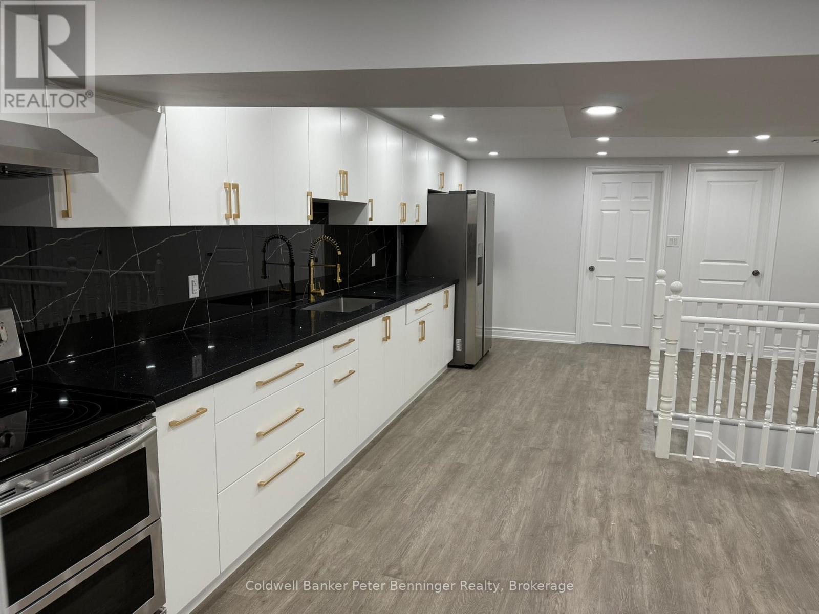 2 - 214 DURHAM STREET E