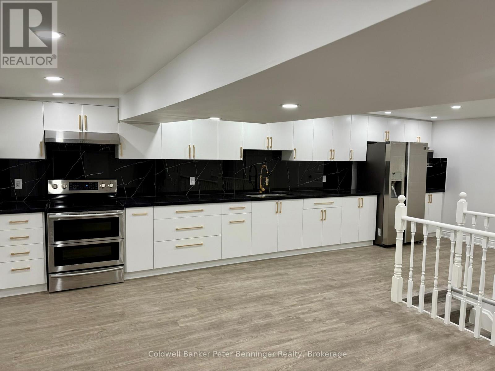 2 - 214 DURHAM STREET E