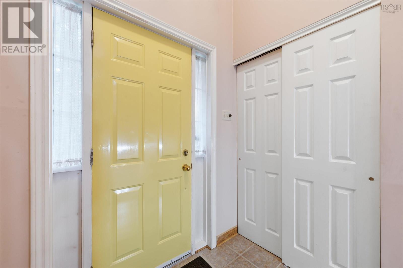 10 Elmwood Court