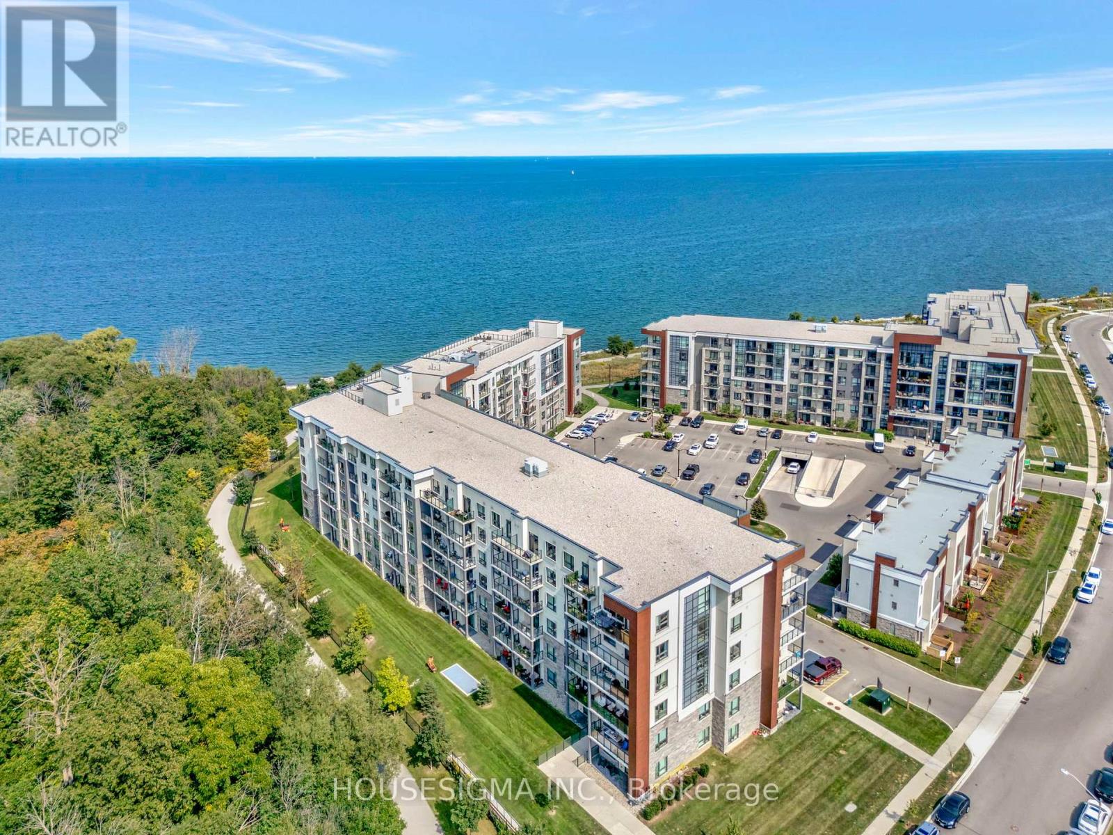 Photo 1 of 27 — 322 - 125 SHOREVIEW PLACE Unit 322, Hamilton (Lakeshore), ON L8E0K3