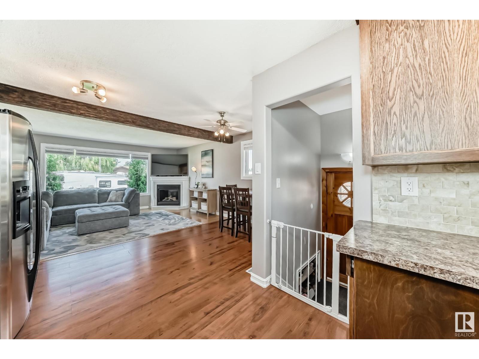 8511 70 ST NW