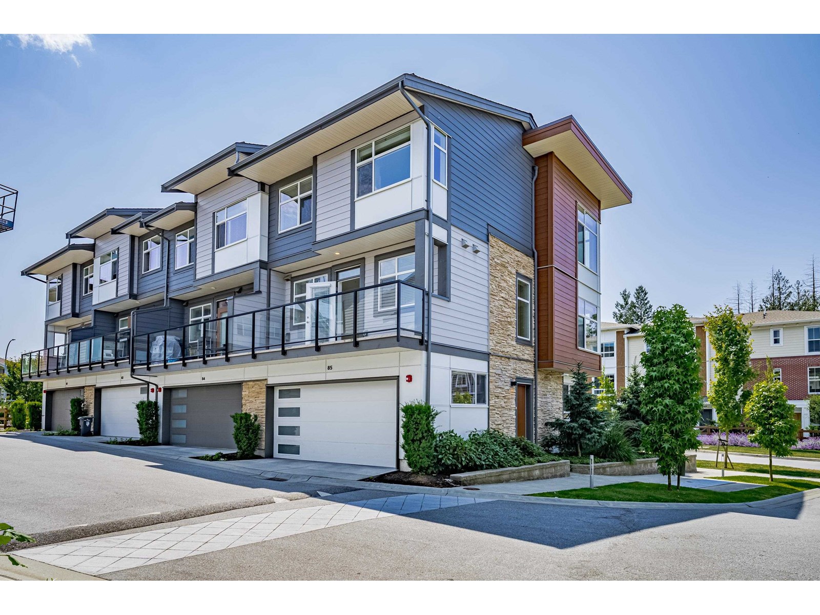 85 8430 203A STREET