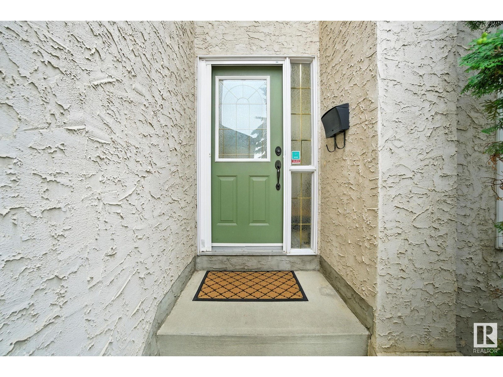 515 Reid CL NW