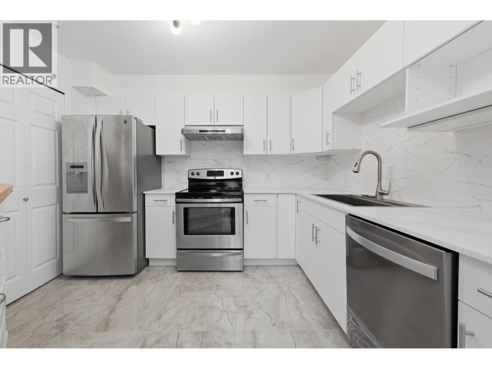 204 1550 FELL AVENUE