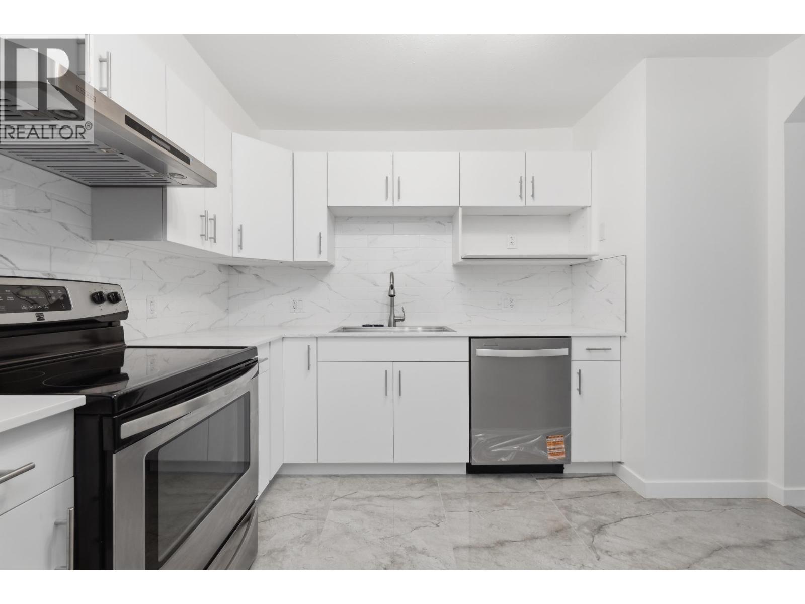 204 1550 FELL AVENUE