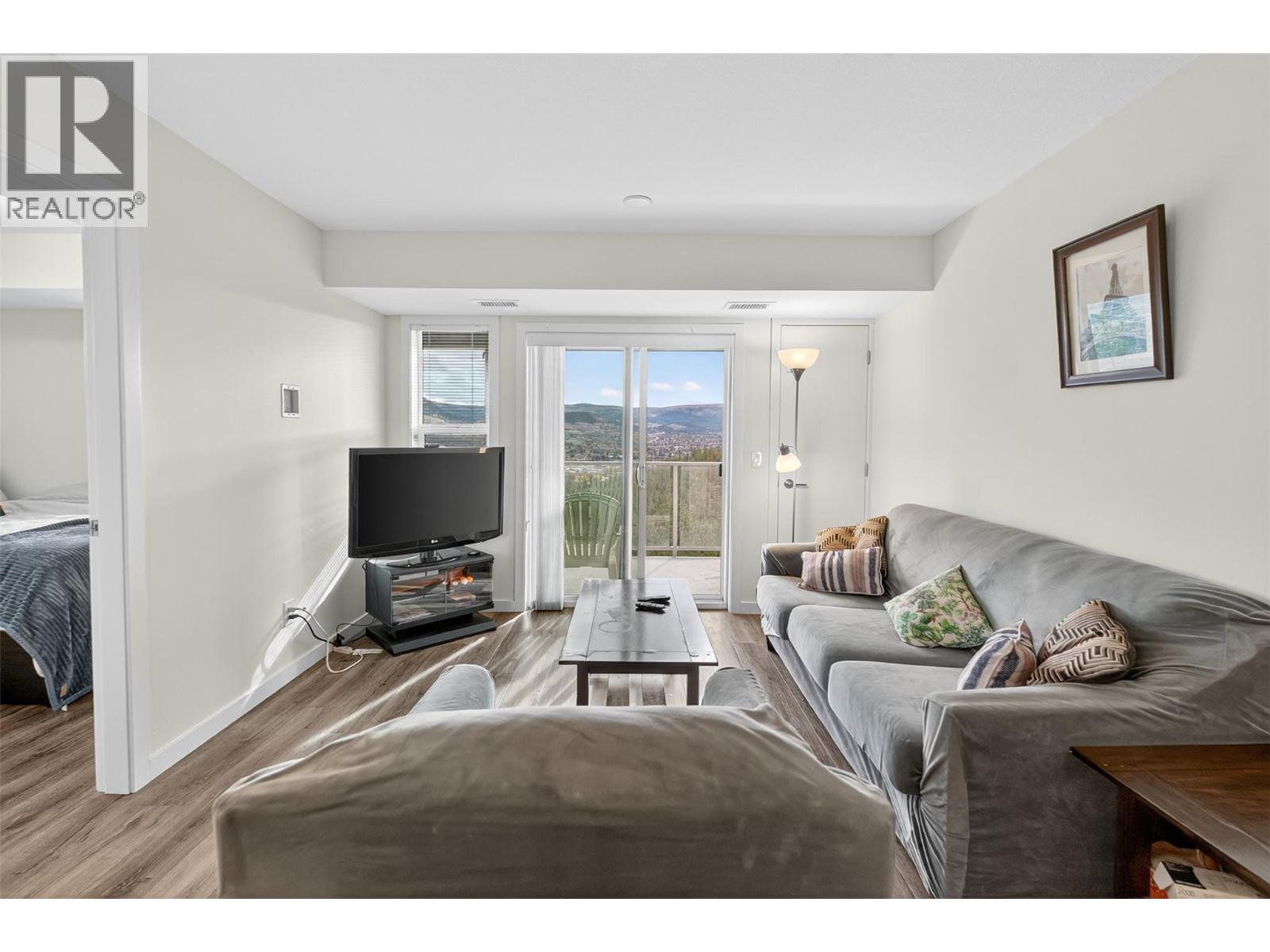 725 Academy Way Unit# 222