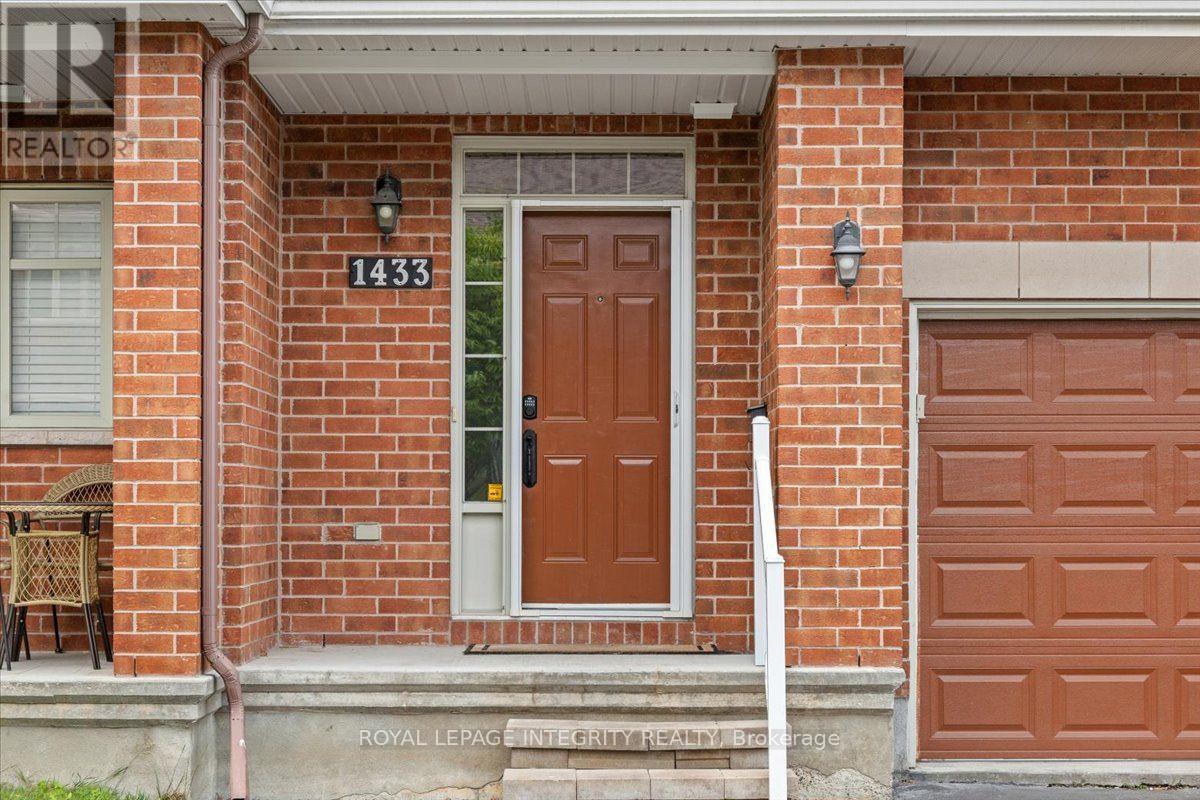 1433 COMFREY CRESCENT