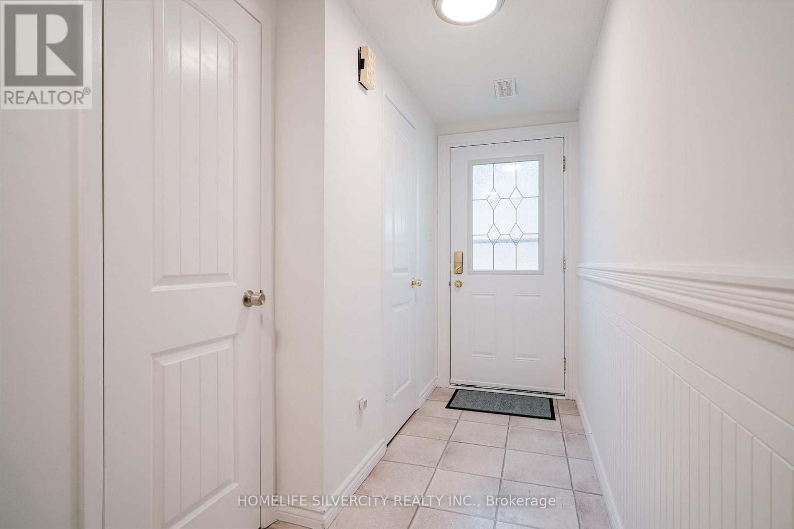 57 - 235 BRONTE STREET S