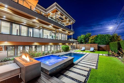 15567 PACIFIC AVENUE White Rock BC V4B1R8