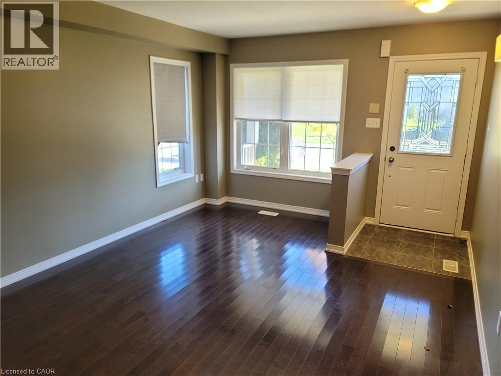 48 WARNER Lane