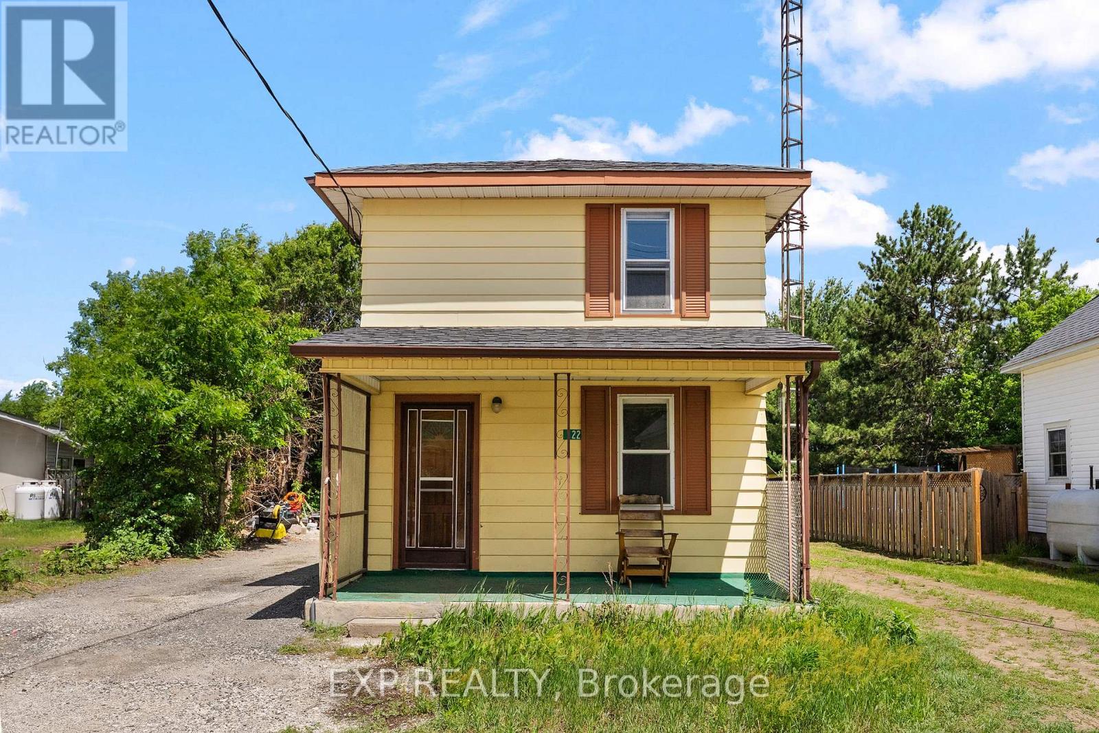 Photo 1 of 6 — 22 LANE STREET, Madawaska Valley, ON K0J1B0