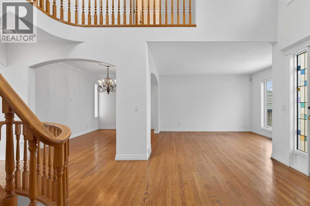 255 Hamptons Terrace NW