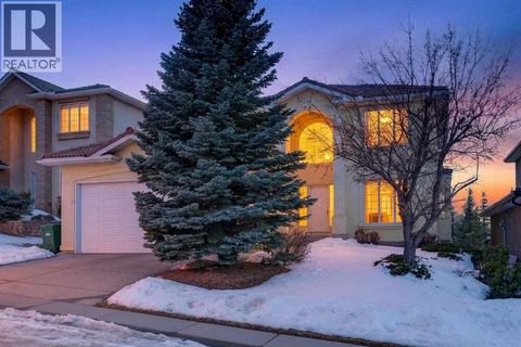 255 Hamptons Terrace NW Calgary AB T3A5R5