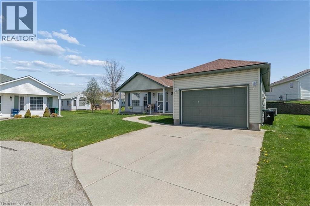17 GREENFIELD Place