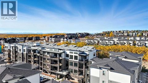 2417, 2117 81 Street SW Calgary AB T3H6H5