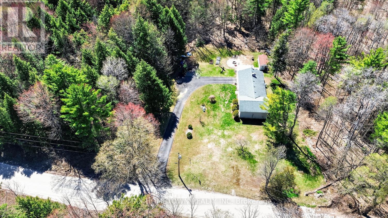 26 HALLECKS ROAD W