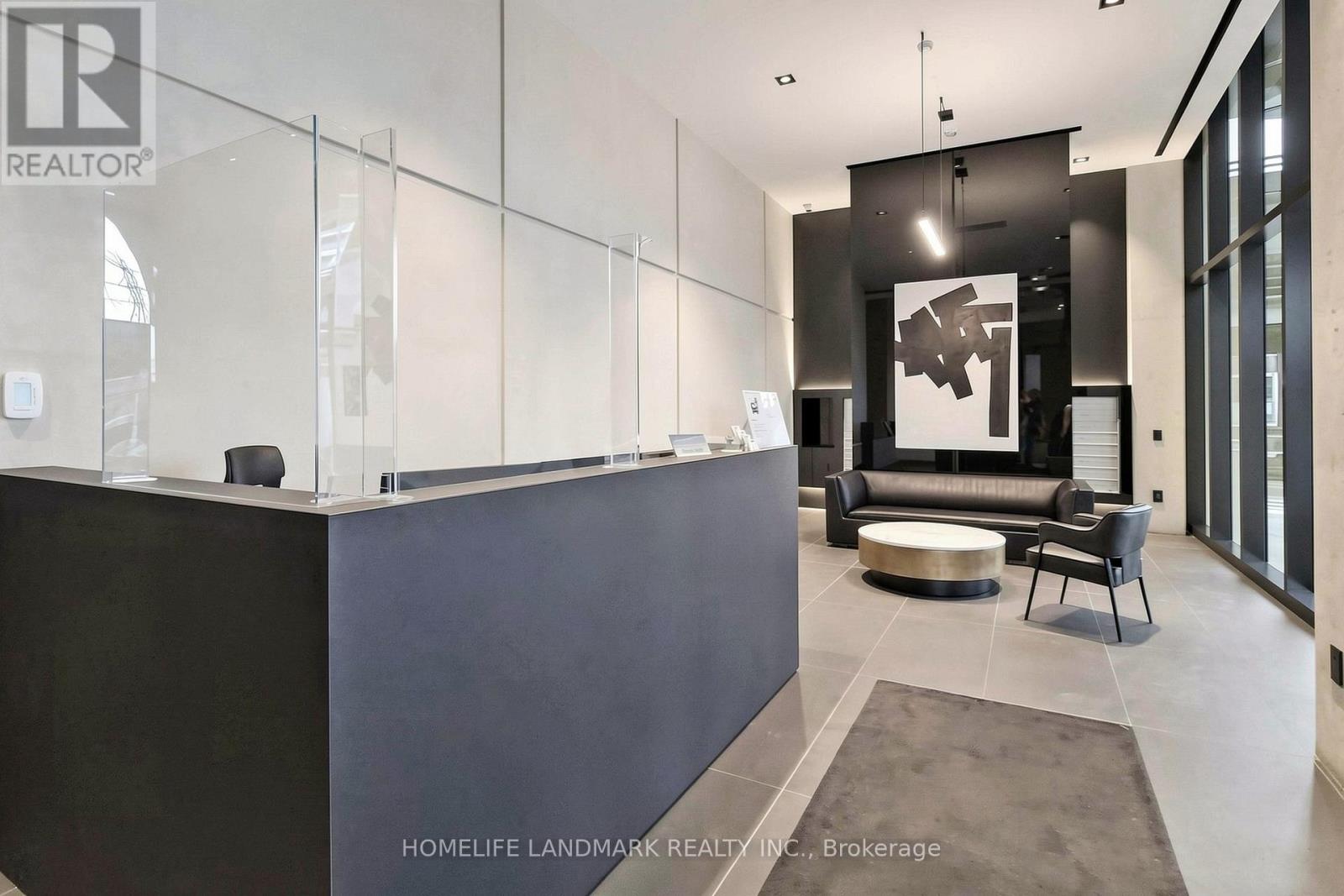 801 - 21 LAWREN HARRIS SQUARE